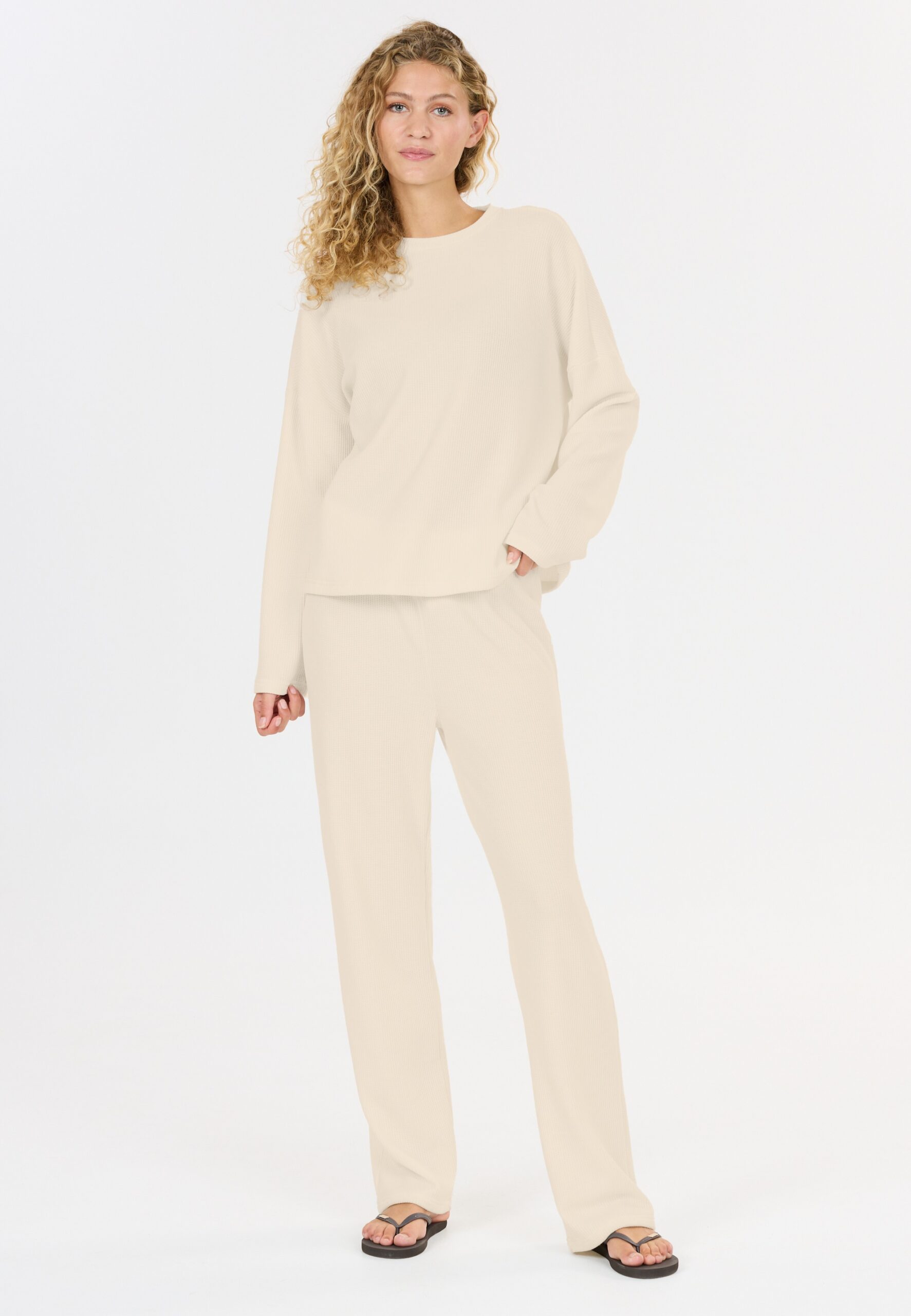 ATHLECIA Crecy W Crew Neck - Image 3